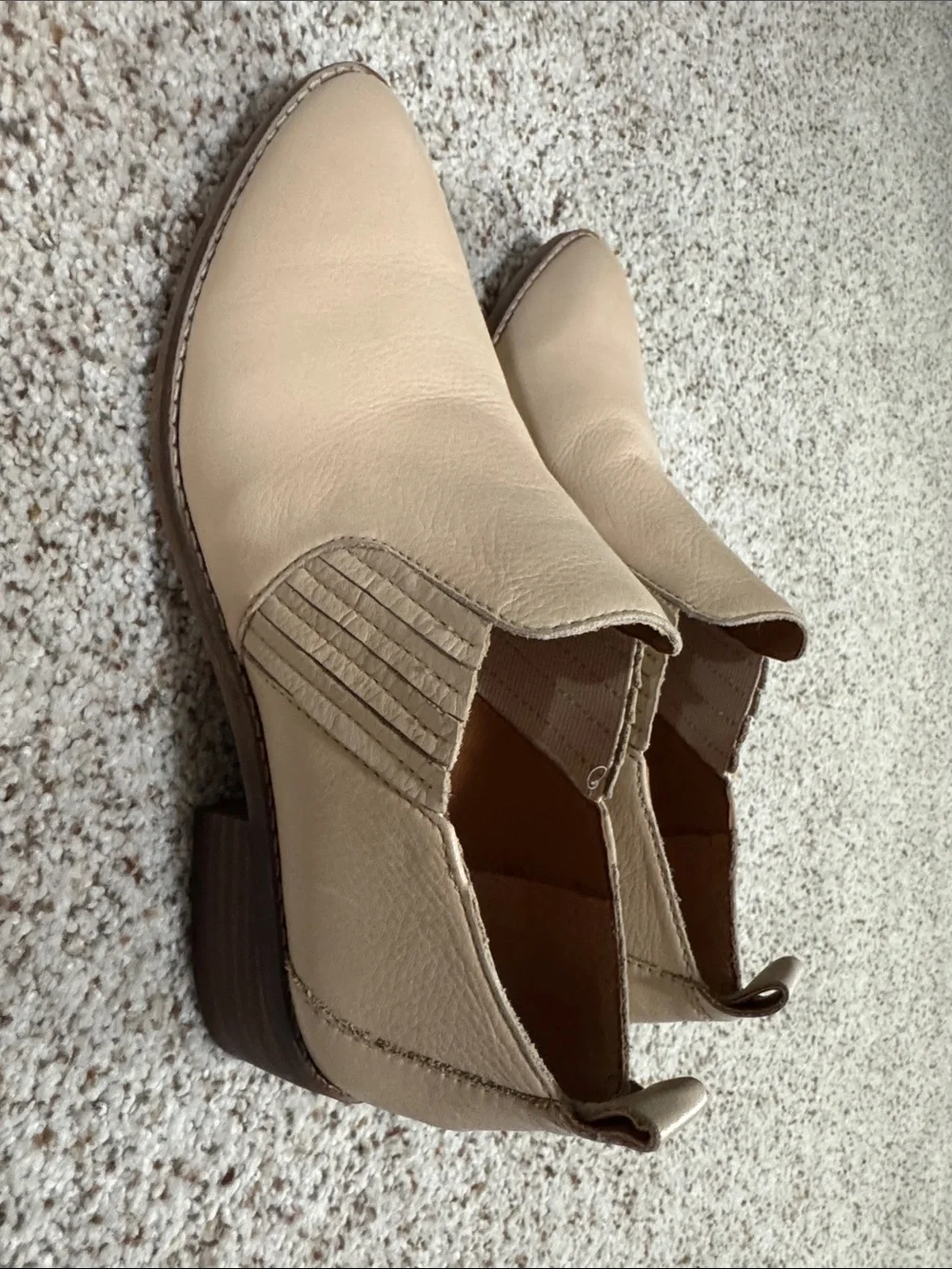 Lucky Brand Taupe Leather Pointed Ankle Booties size 6.5